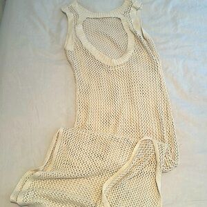 Stylish bathingsuit cover